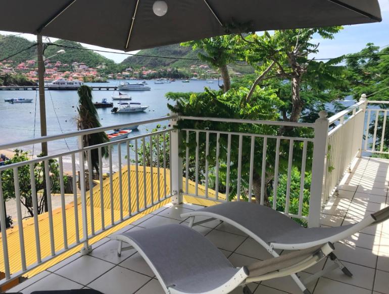 Case A Lili, Joli Haut De Villa Face A La Mer Dans Le Bourg. Terre-De-Haut Exteriör bild